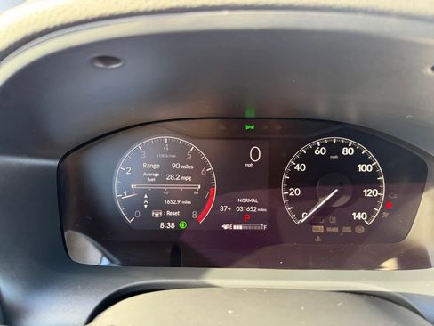 Used 2023 Honda HR-V LX image 5