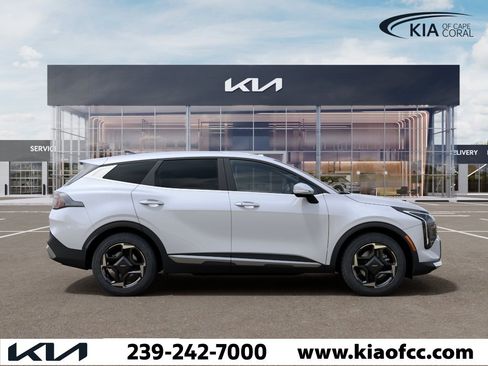 New 2026 Kia Sportage EX FWD image 7