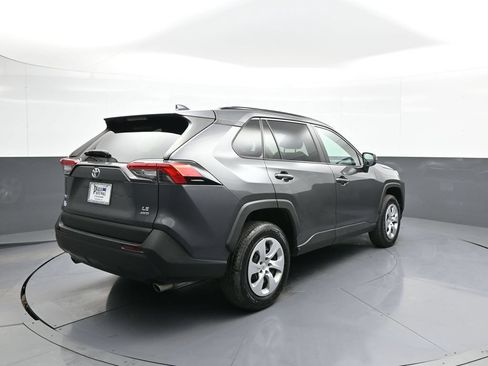 Used 2020 Toyota RAV4 LE w/ All Weather Liner Package AWD/4WD image 6