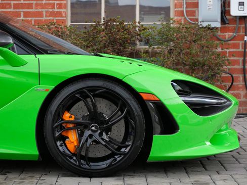 Used 2024 McLaren 750S Spider RWD image 7