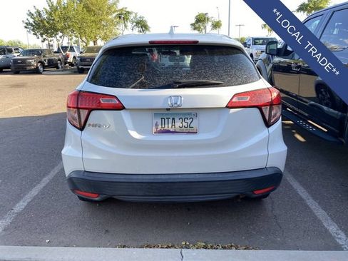 Used 2018 Honda HR-V LX image 3