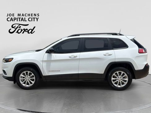 Used 2022 Jeep Cherokee Latitude Lux w/ Sun & Sound Group AWD/4WD image 8