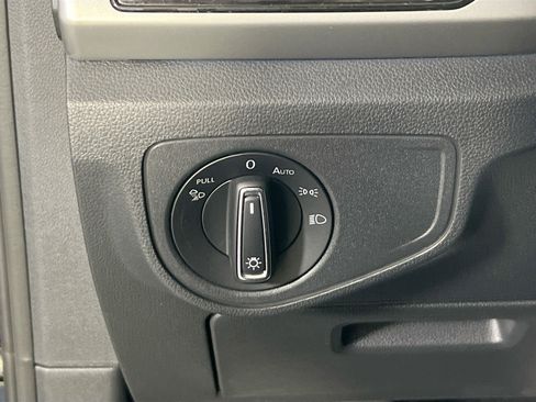 Used 2023 Volkswagen Atlas Cross Sport SEL Premium R-Line image 10