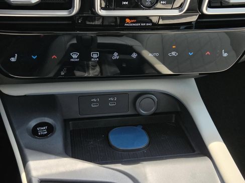 New 2027 Nissan Sentra SL w/ Floor Mat Package FWD image 23