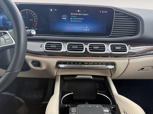 Used 2025 Mercedes-Benz GLE 450e 4MATIC image 15