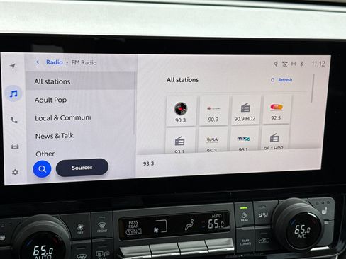 Used 2024 Toyota Grand Highlander AWD image 25