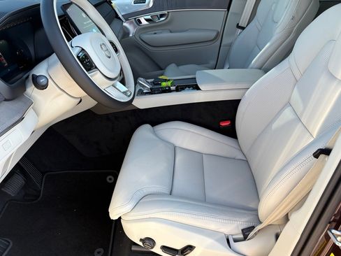 New 2026 Volvo XC90 B6 Ultra w/ Protection Package Premier image 17