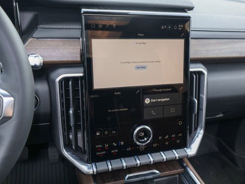 New 2026 GMC Acadia Denali Ultimate w/ LPO, Floor Liner Package image 18