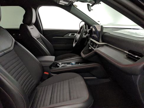 New 2025 Ford Explorer ST-Line w/ ST-Line Street Pack image 27