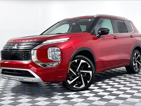 Used 2022 Mitsubishi Outlander SEL FWD image 2