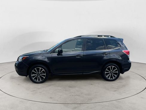 Used 2017 Subaru Forester 2.0XT Premium AWD/4WD image 3