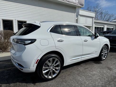 Used 2022 Buick Envision Avenir w/ Technology Package II image 3