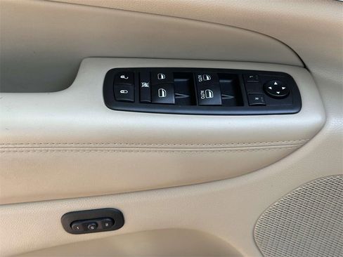 Used 2021 Jeep Grand Cherokee Limited image 24