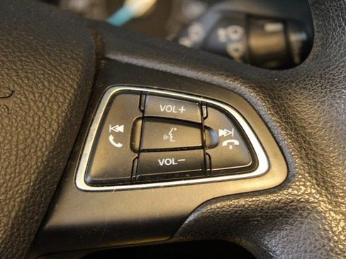 Used 2018 Ford Focus S image 19