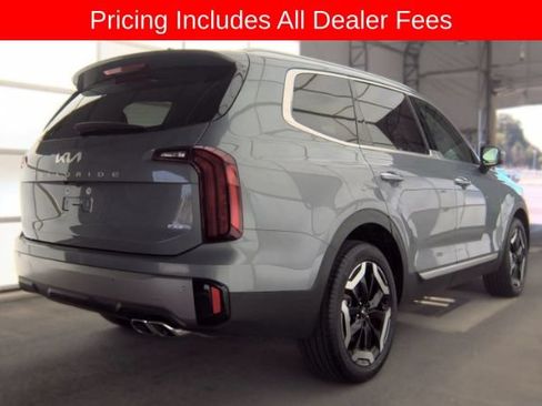 Used 2025 Kia Telluride S AWD/4WD image 4