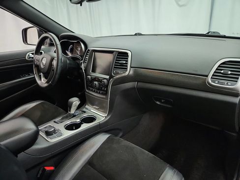 Used 2017 Jeep Grand Cherokee Altitude w/ Quick Order Package 23Z AWD/4WD image 24