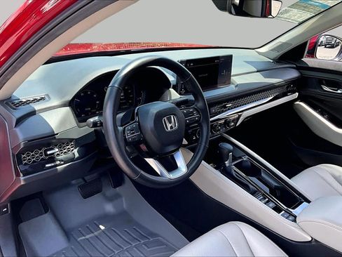 Used 2024 Honda Accord Touring image 18