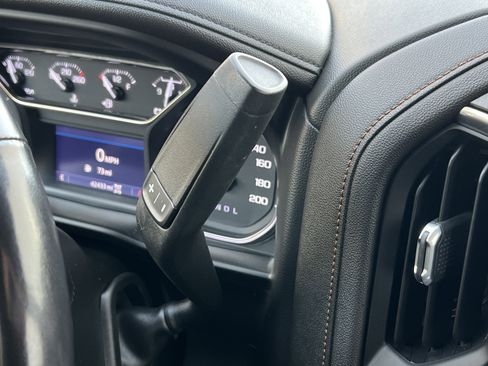 Used 2021 GMC Sierra 1500 AT4 image 28