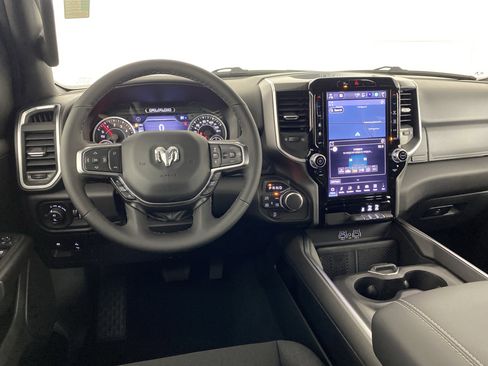 New 2026 RAM 1500 Big Horn AWD/4WD image 17