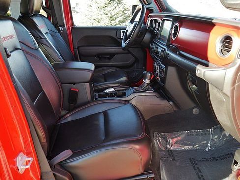 Used 2022 Jeep Gladiator Rubicon w/ Cold Weather Group image 63