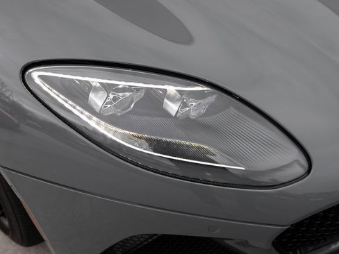 Used 2022 Aston Martin DBS Superleggera Volante image 26