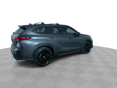 Used 2023 Toyota Highlander XSE image 8