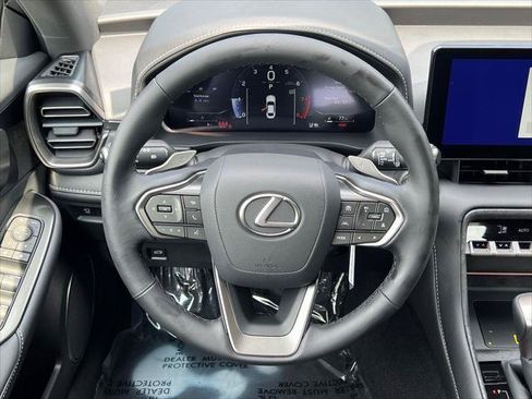 Certified 2026 Lexus IS 350 F Sport RWD image 16