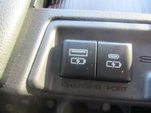 Used 2022 Toyota Sienna LE FWD image 22