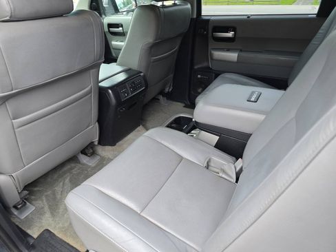 Used 2008 Toyota Sequoia Platinum w/ Cold Area Pkg AWD/4WD image 26
