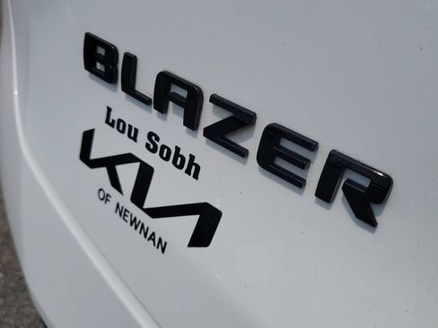 Used 2021 Chevrolet Blazer LT FWD image 8