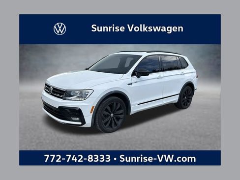 Used 2021 Volkswagen Tiguan SE R-Line FWD image 1