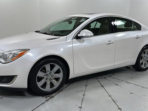 Used 2017 Buick Regal Premium w/ Driver Confidence Package #1 image 1