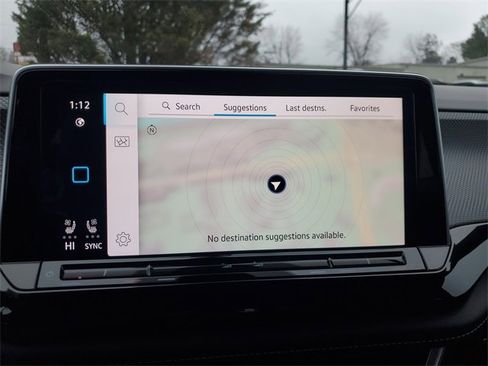 Used 2024 Volkswagen Atlas Cross Sport SEL Premium R-Line image 19