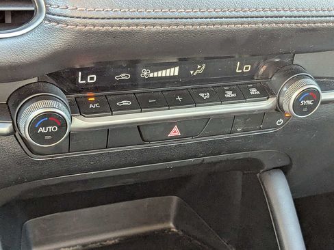 Used 2024 MAZDA MAZDA3 s FWD image 21