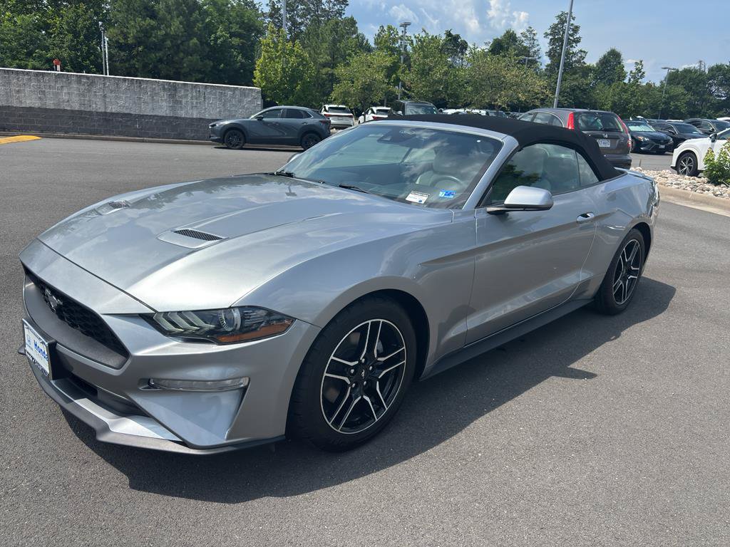 Used 2022 Ford Mustang Premium RWD image 3
