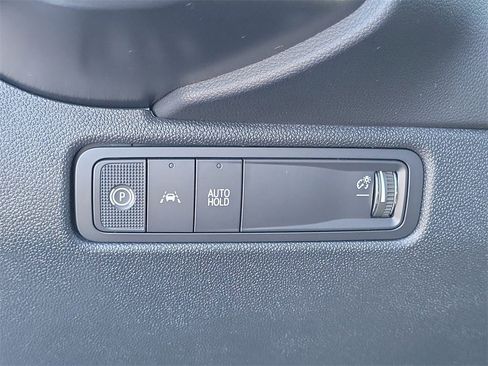 New 2026 Chevrolet Equinox EV LT image 12