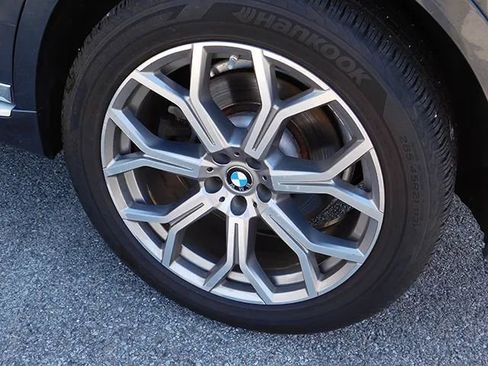 Used 2019 BMW X7 xDrive40i w/ Cold Weather Package image 13