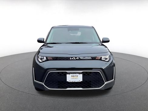 Used 2025 Kia Soul LX w/ LX Technology Package FWD image 4