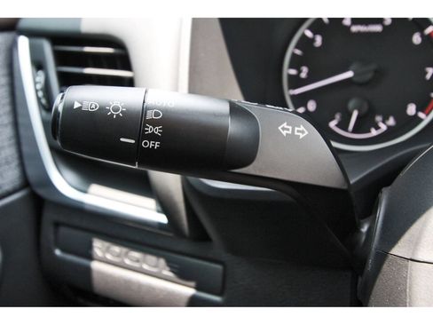 Certified 2023 Nissan Rogue S FWD image 20