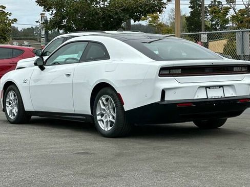 New 2025 Dodge Charger Daytona R/T w/ Quick Order Package 25M R/T image 6