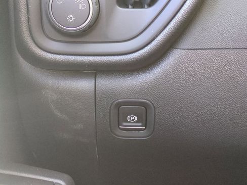 New 2026 Chevrolet Silverado 1500 Custom Trail Boss w/ LPO, Dark Essentials Package image 18