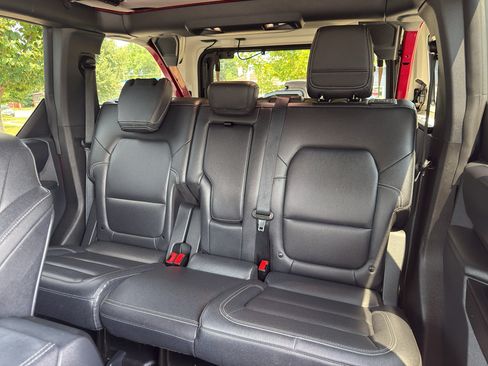 Used 2025 Ford Bronco Badlands AWD/4WD image 31