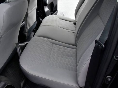 Used 2019 Toyota Tacoma SR5 image 13