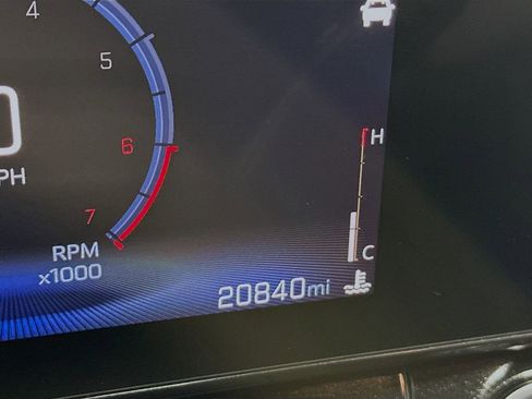 Used 2024 Chevrolet Trax RS image 13