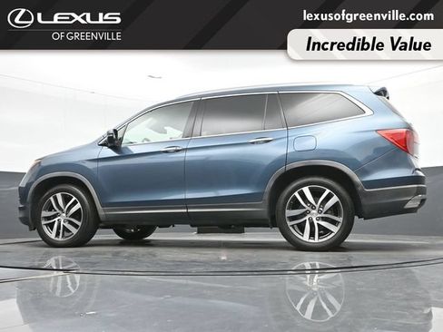 Used 2018 Honda Pilot Touring image 39