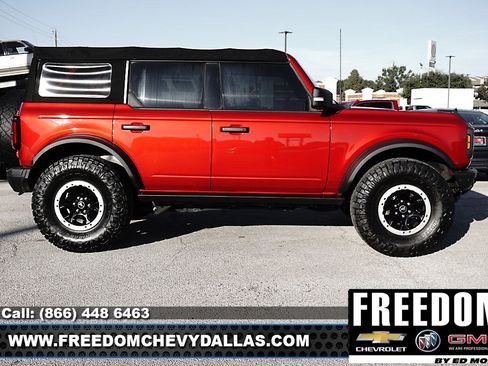 Used 2021 Ford Bronco Badlands image 36