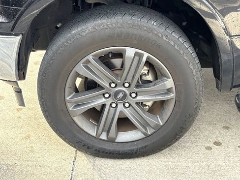 Used 2019 Ford F150 Lariat image 11