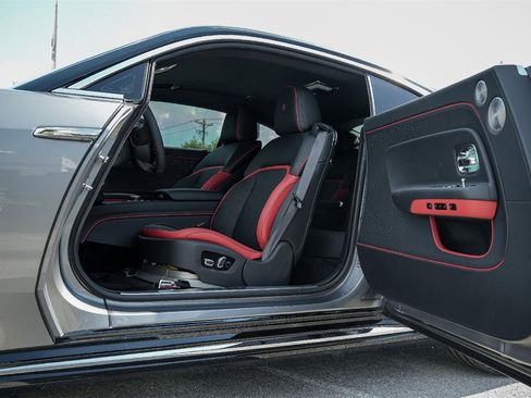 Certified 2025 Rolls-Royce Spectre w/ Spectre Launch Package image 10