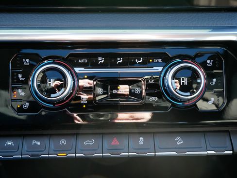 New 2026 GMC Sierra 1500 Denali image 8