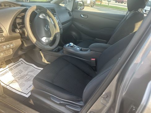 Used 2016 Nissan Leaf S w/ Charger Package FWD image 8